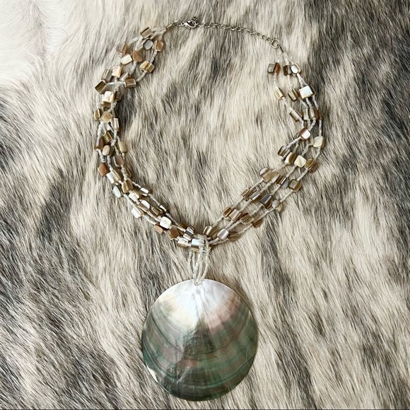 Large 🐚 Abalone Pendant 3 Strand Necklace - Picture 1 of 10